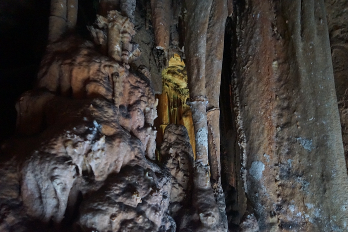 图2：洞内风景 (2).JPG