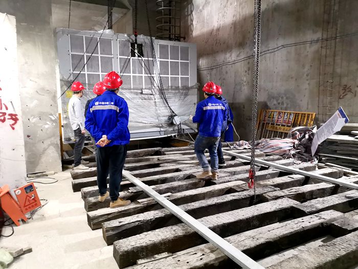 1572397382118169.jpg 图2:站内吊运.jpg