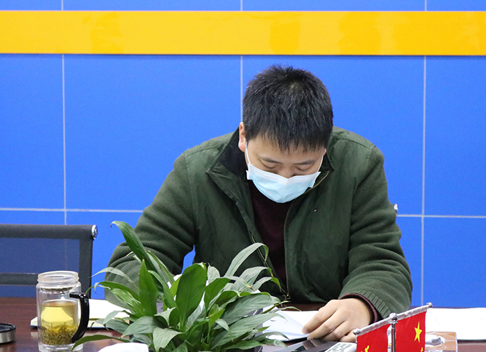 1584434032408457.jpg 项目经理进行思想动员副本.jpg