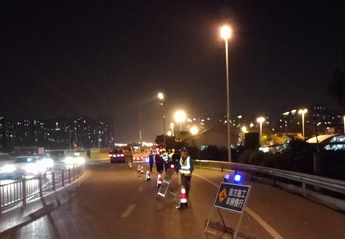 1586507439126664.jpg 施工道路防护副本.jpg