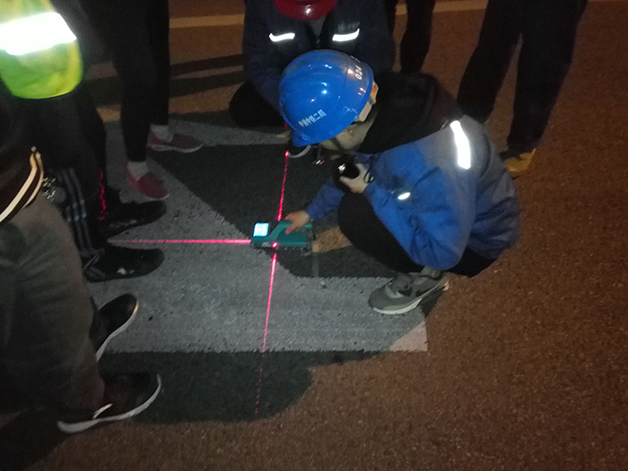 1586507445676846.jpg 探寻电缆井位置副本.jpg