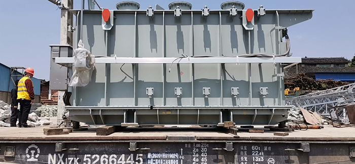 1586943657668111.jpg 图1:车站备车副本.jpg