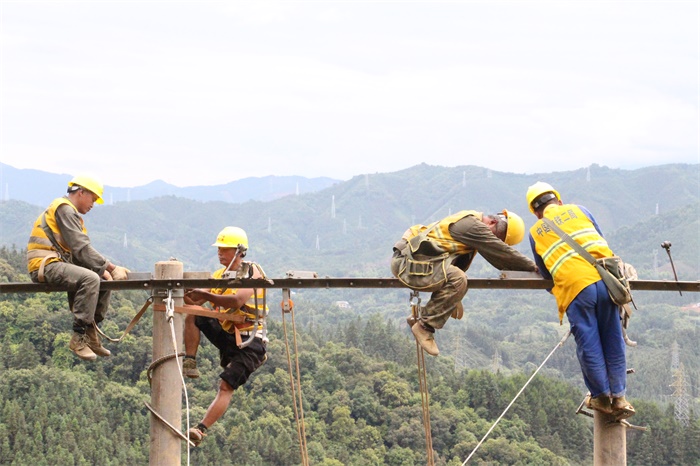 高空作业.JPG