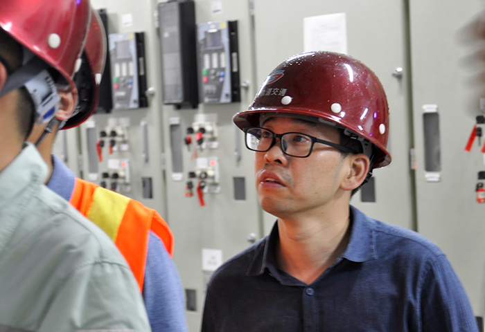 1595398065677965.jpg 业主代表余强1 副本.jpg