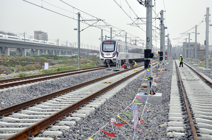 1596016044676588.jpg 苏州接触网送电1.jpg