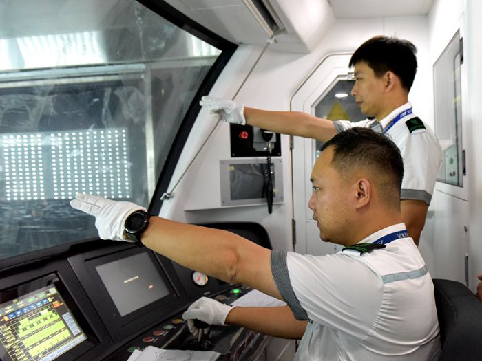 1599187852101684.jpg 试验现场2(杨迪摄)_副本.jpg