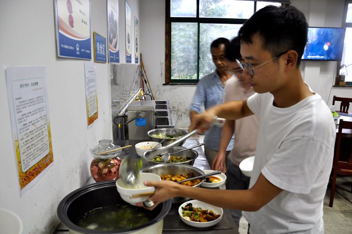 1599614944923203.jpg 厉行节约 (1)_副本.jpg