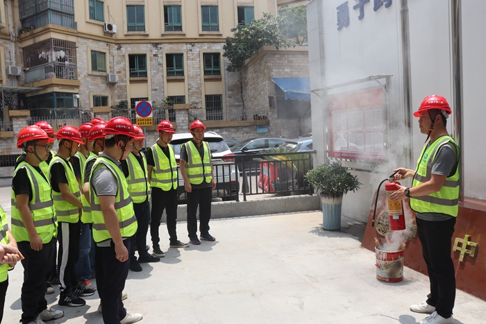 灭火器使用培训.JPG