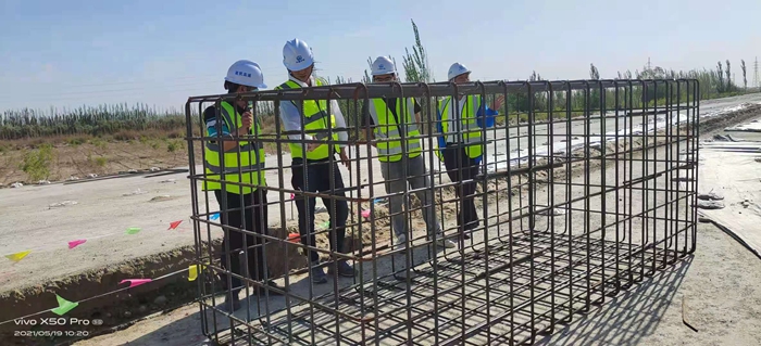 1621561298128604.jpg 图:ETC门架基础钢筋编制 - 副本.jpg