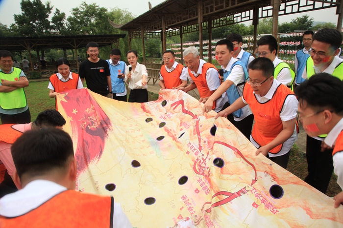 1624928445804220.jpg 重走长征线路图_副本.jpg