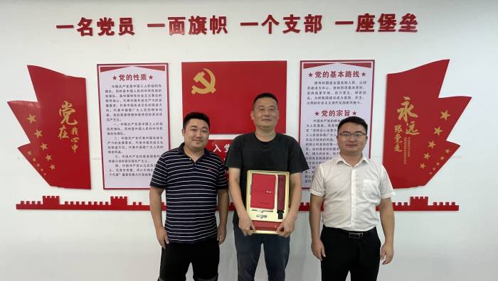 1627976135379109.jpg 送祝福.jpg