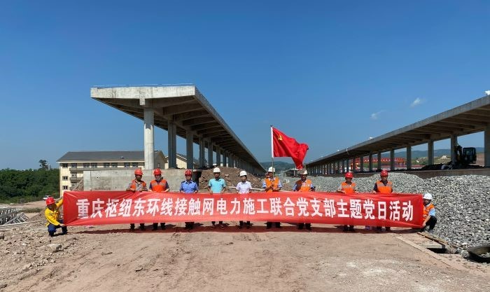 1629443703393310.jpg 图一:活动合影111.jpg
