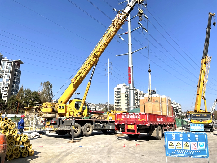 1638842638264043.jpg 吊装现场.jpg