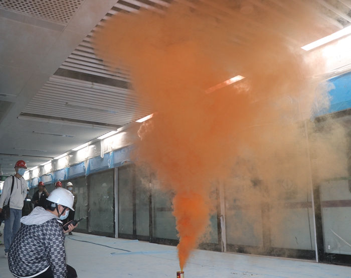 1639105600207456.jpg 测试现场.JPG