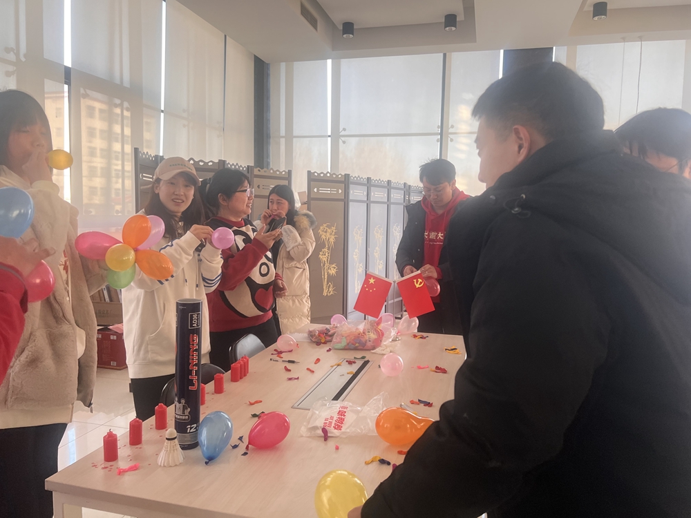 图2 活动照片.JPG