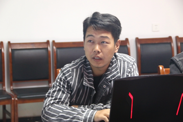 1663297914841572.jpg 图2:讲解.JPG